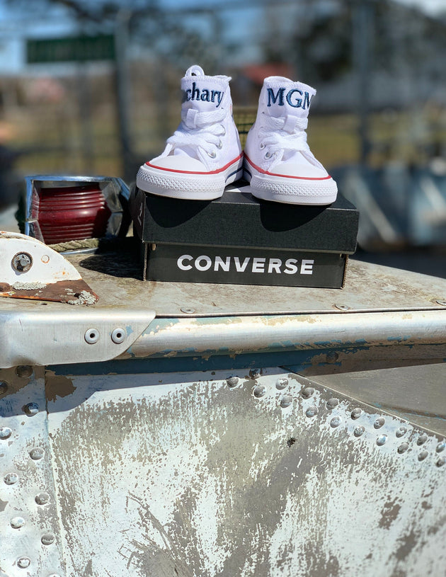 Embroidered baby Converse. Personalized Converse for Toddlers. Flower Girl Converse. Baby Shoes, Personalized toddler shoes.